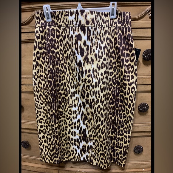 NWT size 6 T Tahari Animal Print Tracy Pencil Skirt - Picture 1 of 9